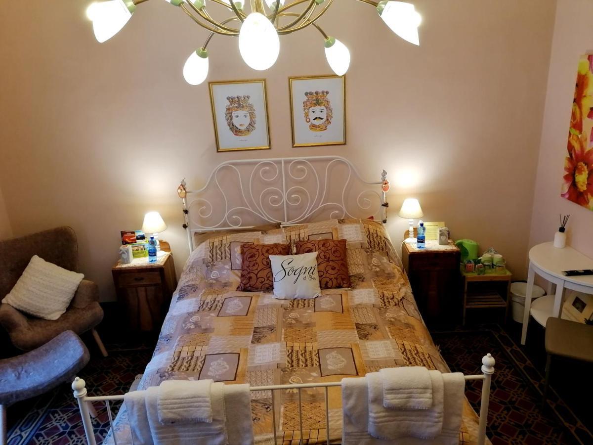 Diletta Oasi Bed & Breakfast Катания Екстериор снимка